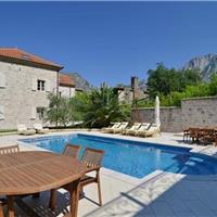 10 bedroom waterfront villa with pool near Dobrota, Kotor Bay, sleeps 22